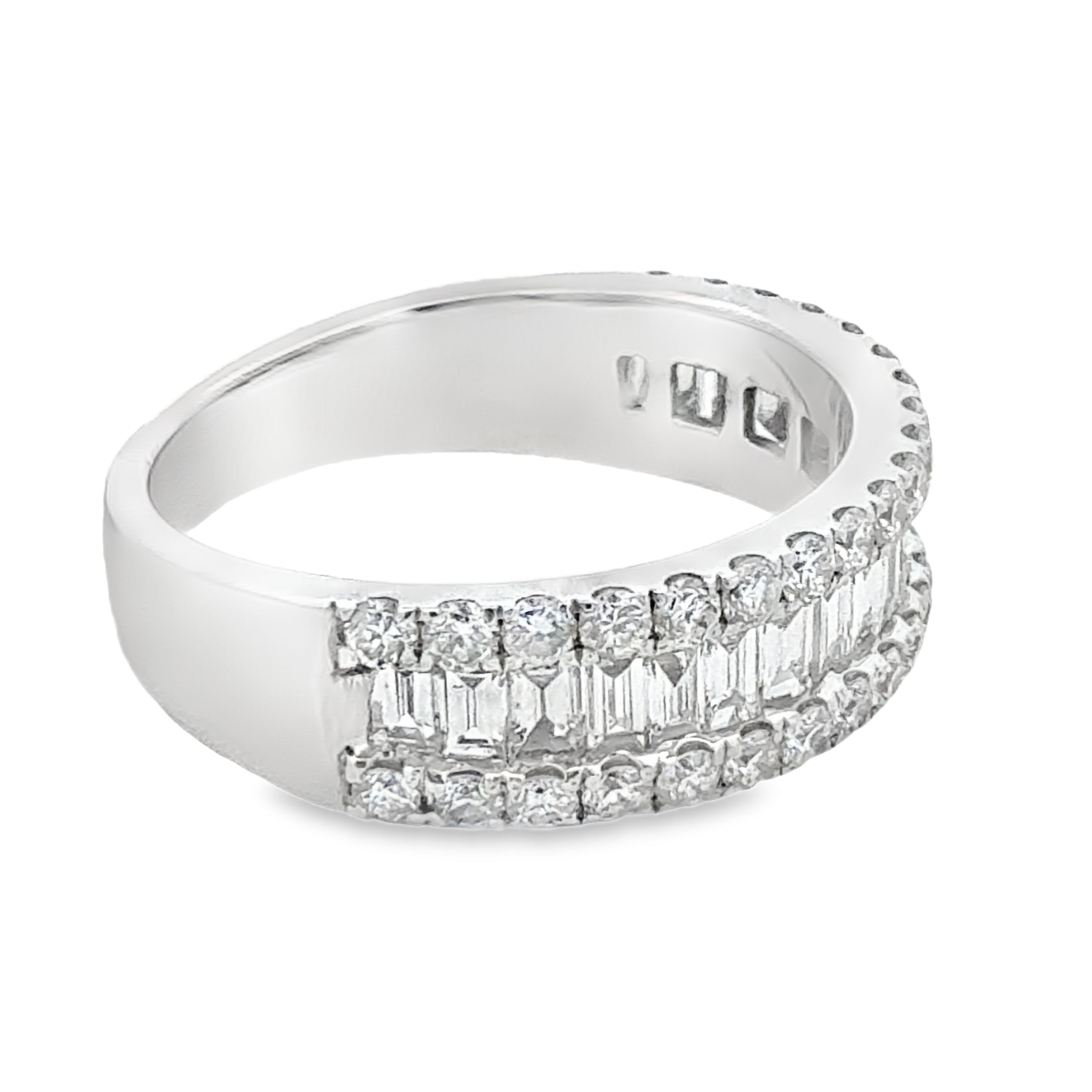 Natural Baguette and Round Band