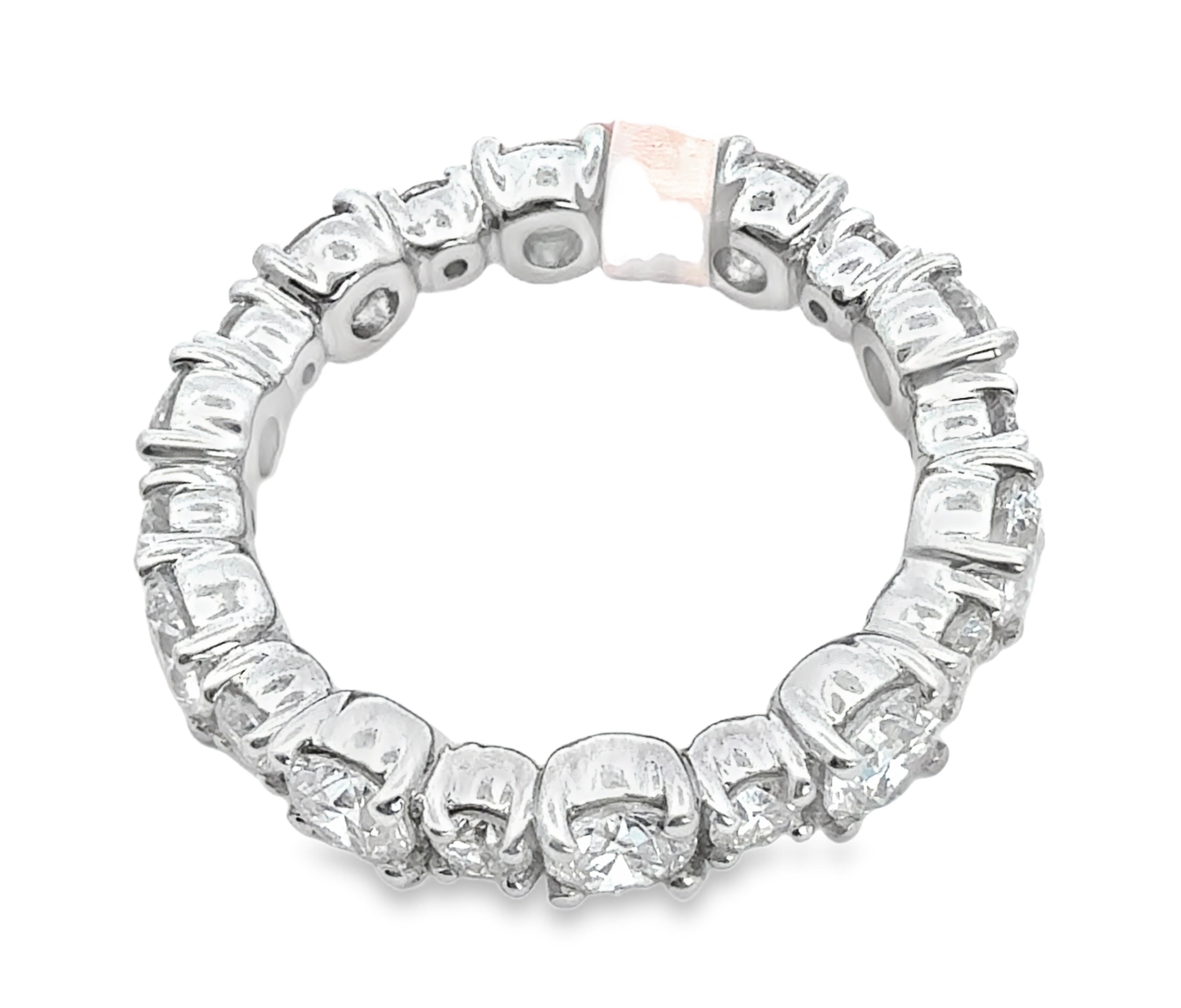 Alternating Round Eternity Band