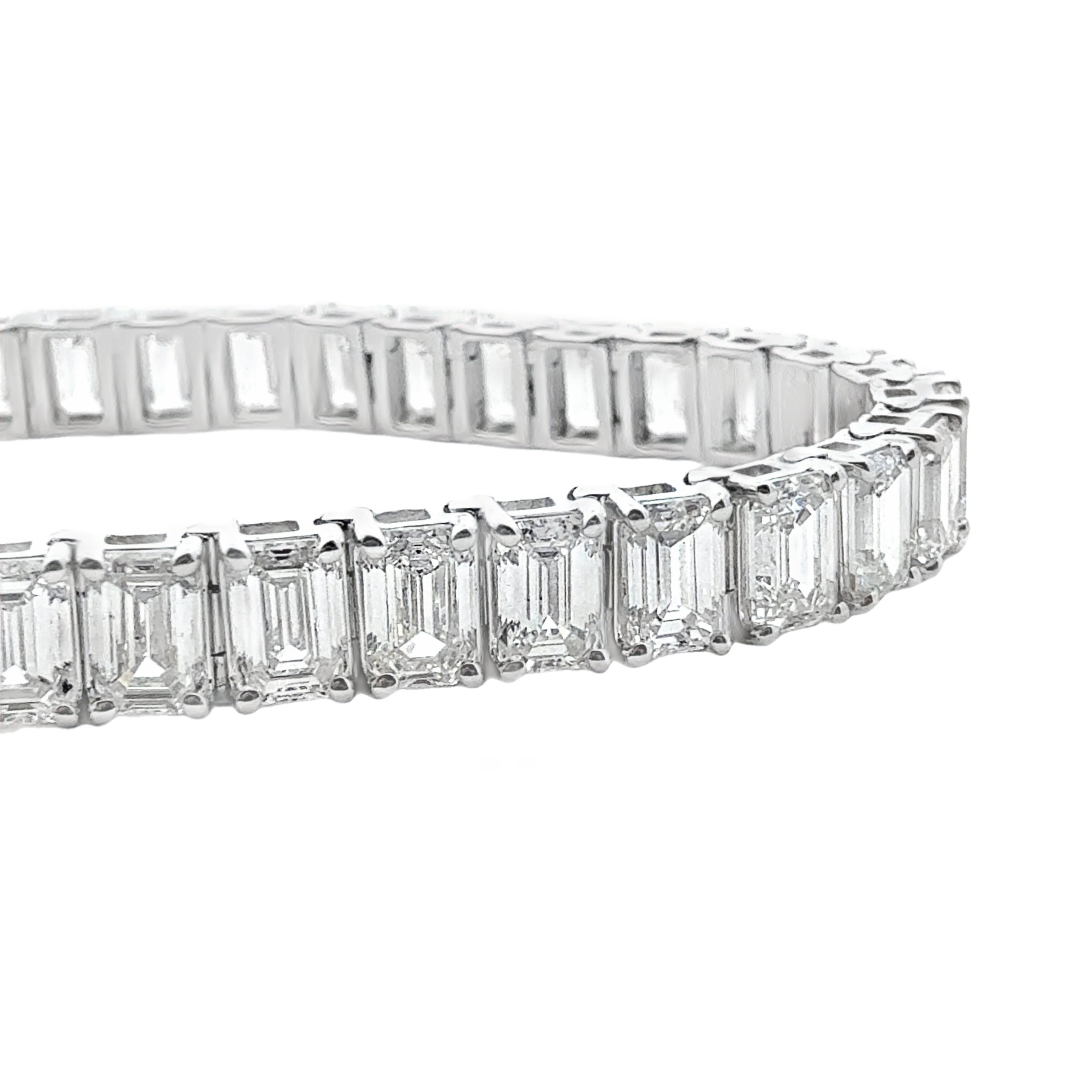 13.89ctw Emerald-Cut Lab Tennis Bracelet